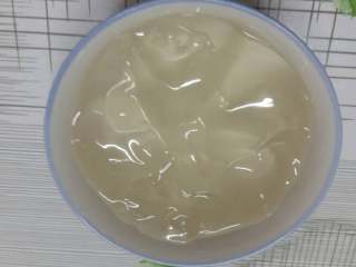 4、木莲豆腐（家乡美食）,已经冻好的木莲豆腐