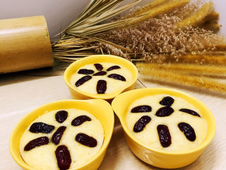 16、小米发糕,蒸好的小米发糕