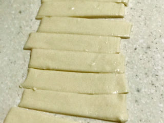 13、浅湘食光&牛奶油条,切成条