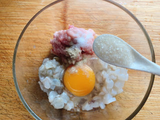 6、三鲜蒸饺,一勺糖