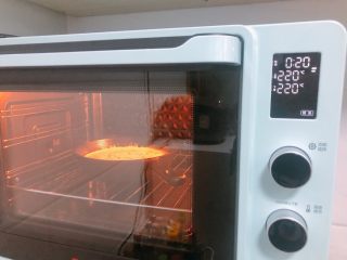 11、烤箱鸡蛋饼,220摄氏度烤20分钟