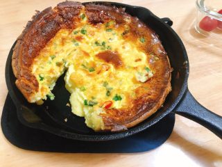 16、烤箱鸡蛋饼,慢慢回缩了一些可以开吃了????