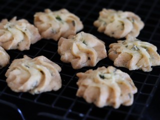 11、植物油香葱曲奇,成品图