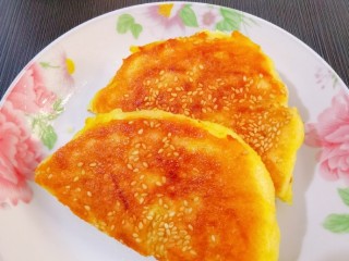 13、白菜猪肉馅饼,做好的白菜猪肉玉米面饼