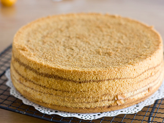 21、斑马条纹戚风蛋糕(超详细8寸版),放凉脱模,有没有觉得素颜也很美?