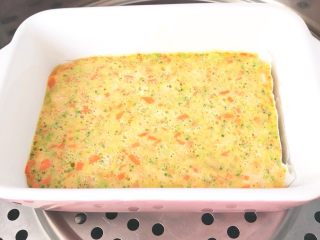 11、三文鱼杂蔬小方,出锅待凉了再脱膜