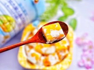 14、香甜爽滑的芒果牛奶布丁,来一口～