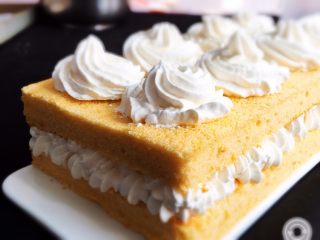 28、奶油裸蛋糕+南瓜味,看看自己动手做的奶油蛋糕很有成就感。