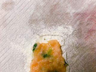 9、宝宝藕夹肉,加入肉泥