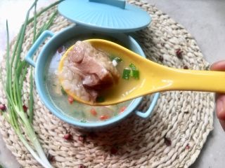 10、糯米鸡汤,每一勺有肉有饭，鲜香爽口！