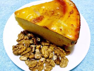 10、向阳花开,蛋糕和核桃是补脑益智的佳品