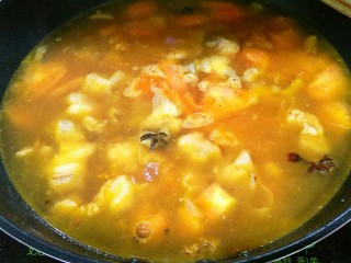 11、西红柿炖牛腩,一次性加足水，先大火烧开，转至小火慢慢炖烂，大概1个小时左右。