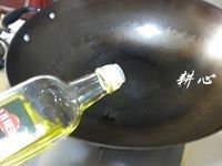 3、毛豆炒丝瓜木耳,热油锅