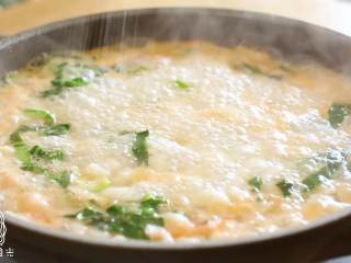 10、12m+宝宝虾面,煮一会，加少量盐~