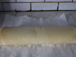 21、草莓香草奶油蛋糕卷,成品^o^