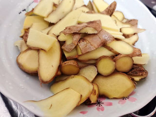 7、猪脚姜,这道菜姜也是主角，放的不手软