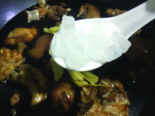 13、猪脚醋,入冰糖