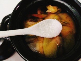 14、辅食计划+乳鸽红菇汤,加入适量盐