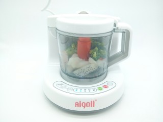 8、【宝宝辅食】鳕鱼什锦糊,搅拌杯放到辅料机上，