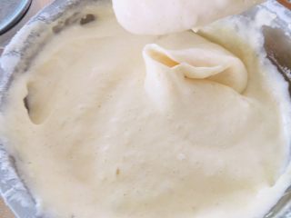 12、枸杞蛋糕,不消泡的状态。