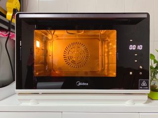 5、蛋白蛋糕,烤箱提前160度预热