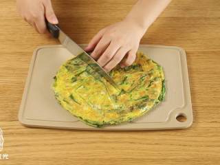 9、锅塌菠菜18m+,取出切块~