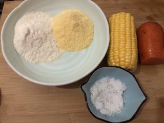 1、黄金玉米饼,准备食材