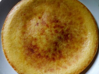 9、果蔬鸡蛋饼  #鸡蛋的花样年华#,盛入盘中。