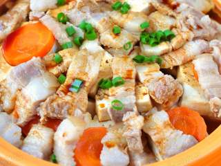 14、五花肉豆腐锅,成品。