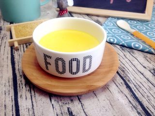 6、奶香小米布丁,蒸好的小米布丁，非常细腻，飘着浓浓的奶香味儿；