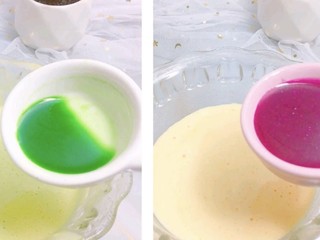 5、宝宝版马卡龙,5.分成三等分，一份加入5克青菜汁，一份5克火龙果汁，再一份原味的。