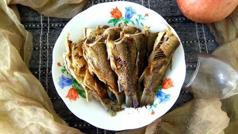 干炸小鲫鱼糖醋小鲫鱼