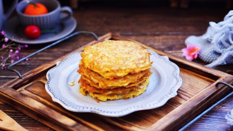 雪虾鸡蛋饼宝宝补钙佳品