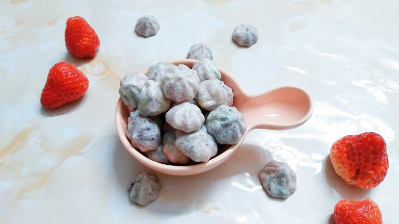 鲜草莓蓝莓溶豆