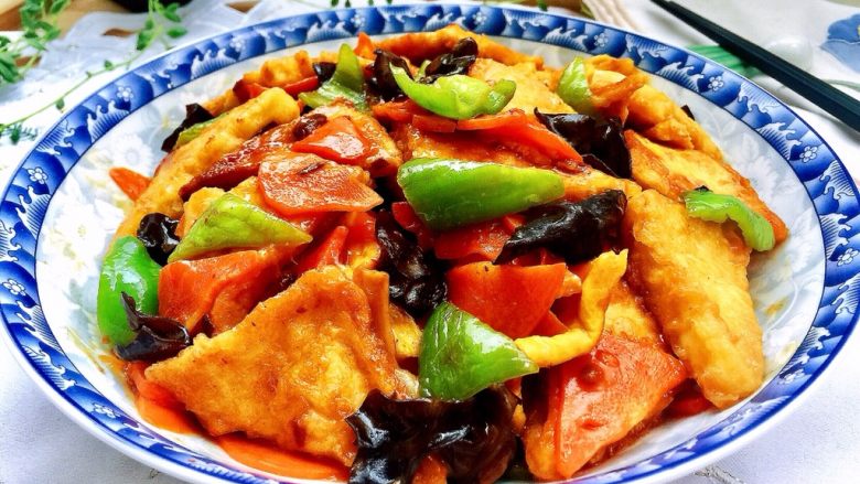 红墙绿瓦墨走游龙阿晨家常豆腐