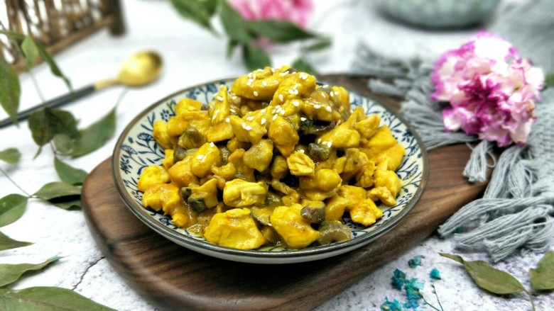 做年货滋味鲜美的咖喱鸡胸肉丁