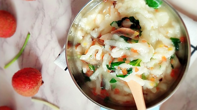 宝宝辅食杂蔬肉松面线