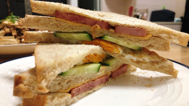 芝士火腿三明治