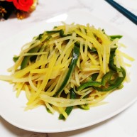 青椒炒土豆丝