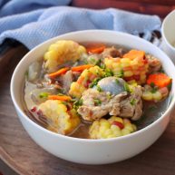 筒骨玉米冬瓜汤