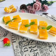 芒果椰奶冻千层糕