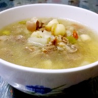 当归山药羊肉汤冬季滋补佳品