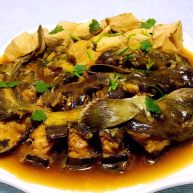 鲶鱼炖豆腐