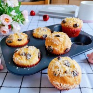 爆头香蕉蔓越莓麦芬蛋糕