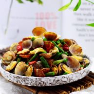 这菜夏天才有用它炒花蛤最鲜营养又补钙可惜好多人没吃过