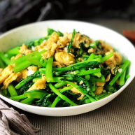 茼蒿炒鸡蛋