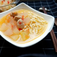 宝宝辅食番茄冬瓜肉丸汤面