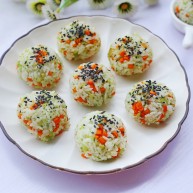 西兰花肉松芝士饭团