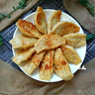 猪五花白菜猪肉锅贴