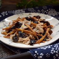 黄花菜木耳炒肉